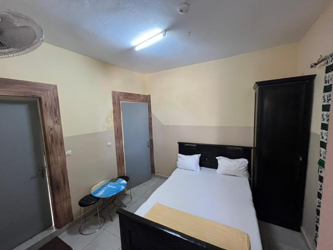 Hotel Chez Mimi à Toubab Dialo Extérieur photo