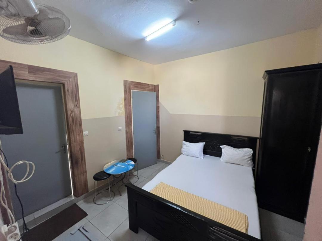 Hotel Chez Mimi à Toubab Dialo Extérieur photo