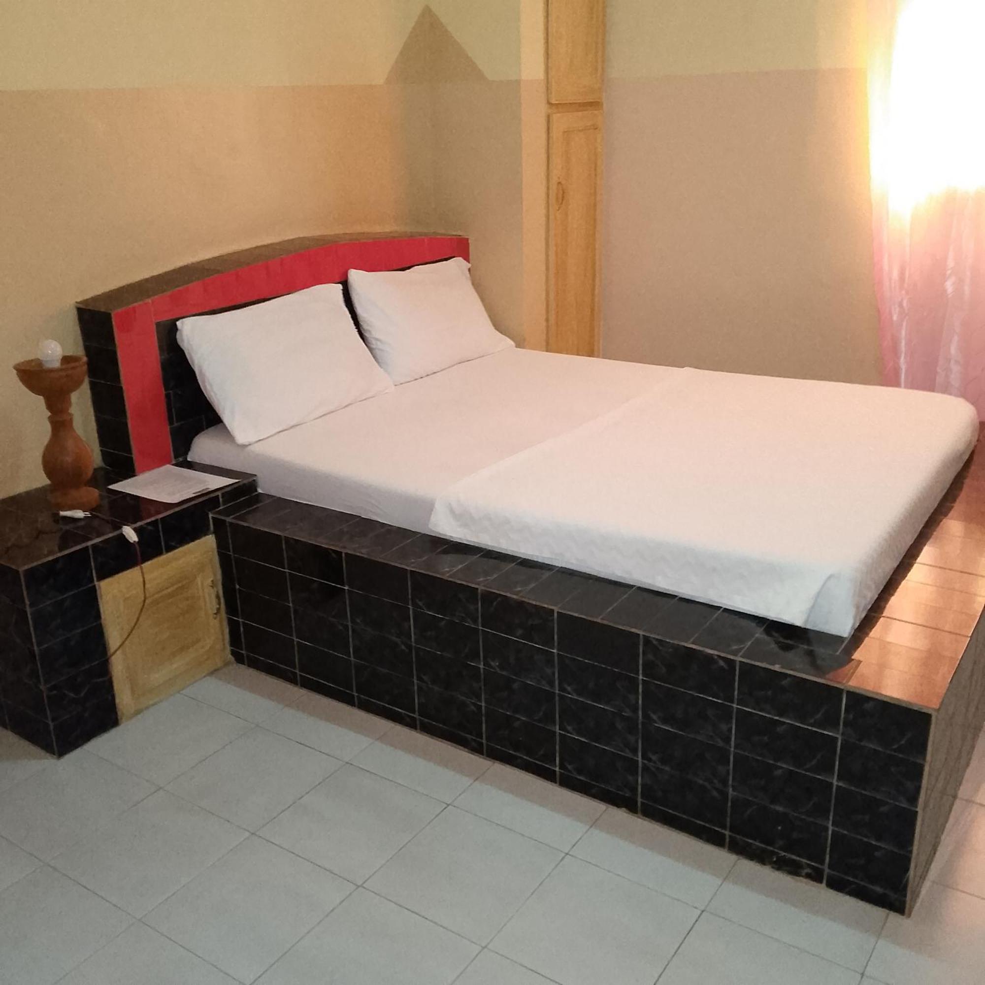 Hotel Chez Mimi à Toubab Dialo Extérieur photo